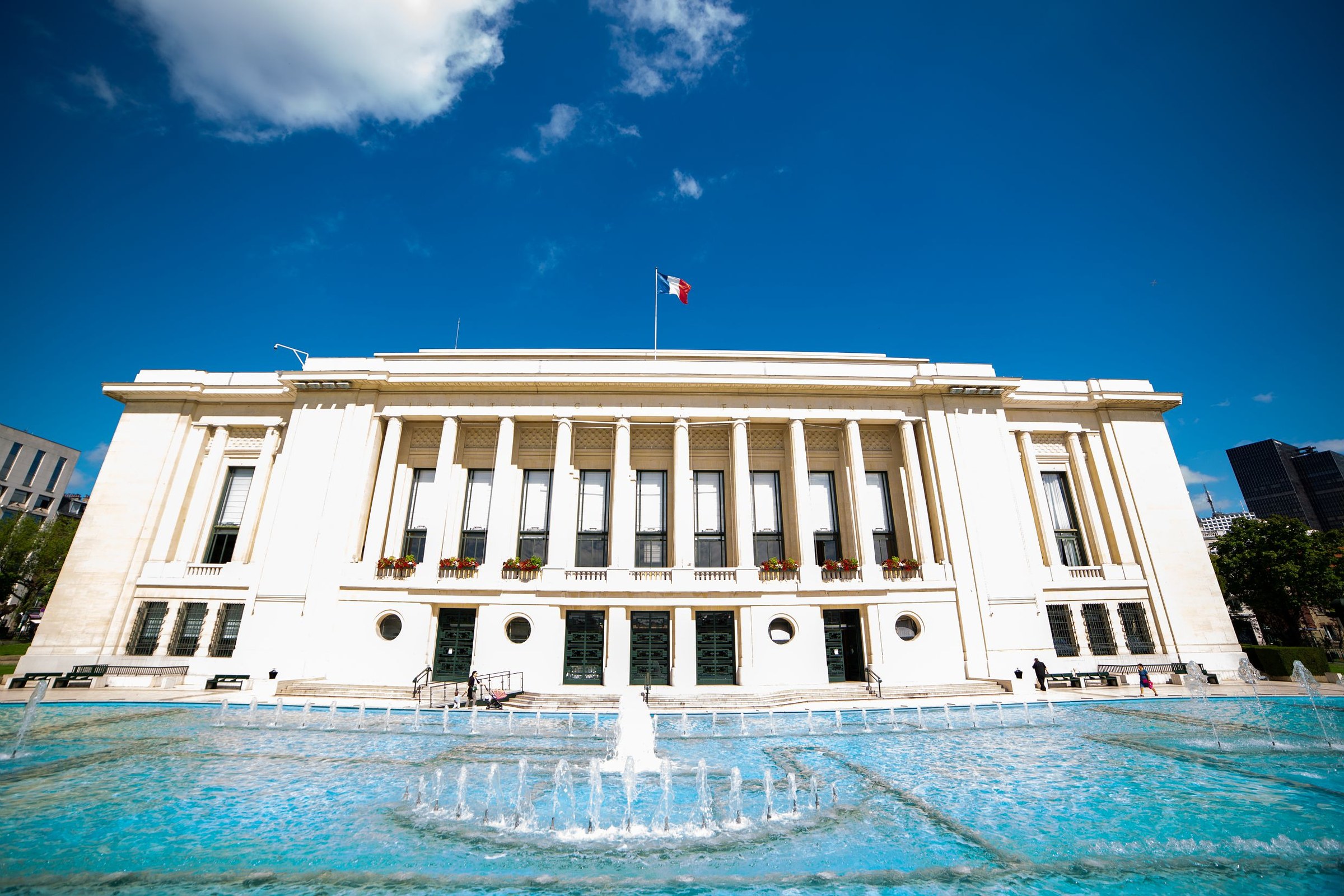 Façade de l'Hôtel de Ville de Puteaux